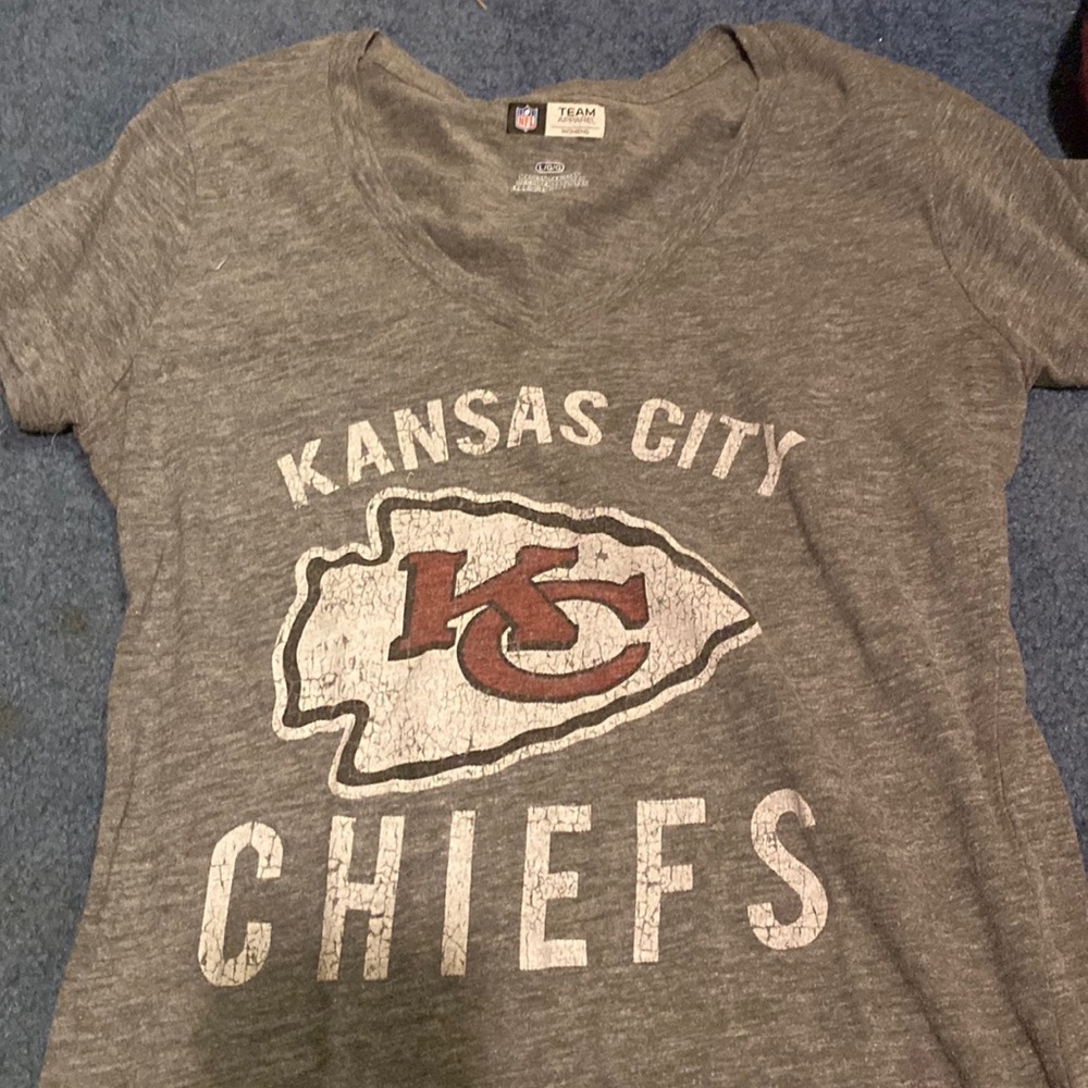 NFL- CHIEFS! V-neck